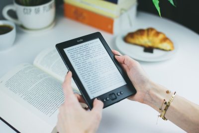 O que é Kindle? Saiba tudo sobre o leitor de livros eletrônicos